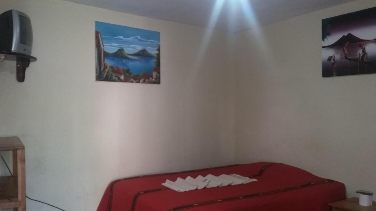 Hospedaje Eli Panajachel Εξωτερικό φωτογραφία